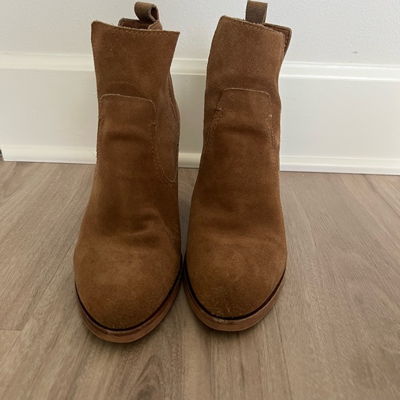 Dolce Vita Booties - Picture 4 of 5